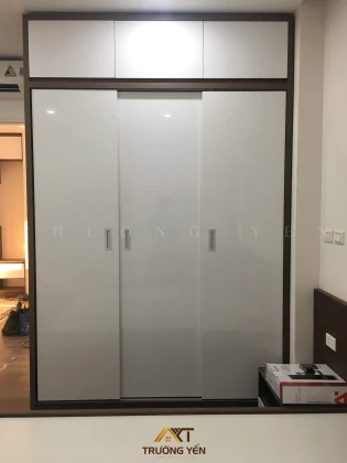 MẪU TỦ ÁO 018