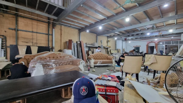 Xưởng Sofa - Giường Đệm ~ 500m2